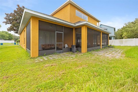 House in Spring Hill, Florida 4 bedrooms, 255.39 sq.m. № 2259237 - photo 26