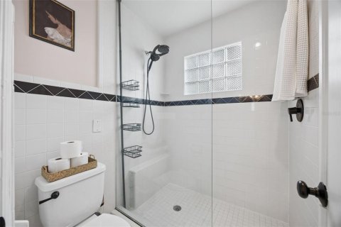 Casa en venta en Orlando, Florida, 3 dormitorios, 170.66 m2 № 2385749 - foto 20