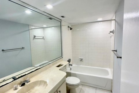 Condominio en venta en Boca Raton, Florida, 1 dormitorio, 91.51 m2 № 2077730 - foto 12