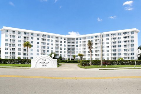 Condominio en venta en Boca Raton, Florida, 1 dormitorio, 91.51 m2 № 2077730 - foto 2
