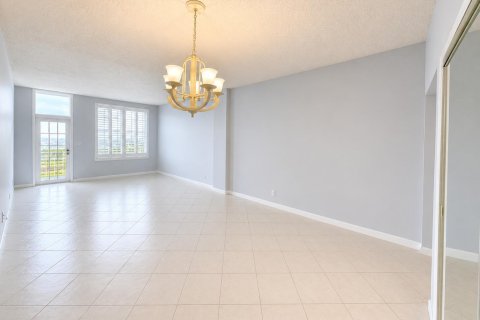 Condominio en venta en Boca Raton, Florida, 1 dormitorio, 91.51 m2 № 2077730 - foto 3