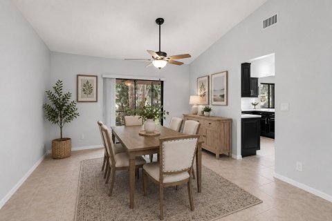 Villa ou maison à vendre à Royal Palm Beach, Floride: 3 chambres, 162.76 m2 № 2078285 - photo 15