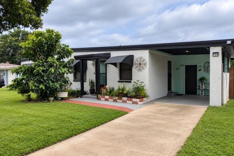 Villa ou maison à Orlando, Floride 3 chambres, 107.77 m2 № 2415457