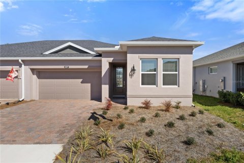 Duplex in OCALA PRESERVE in Ocala, Florida 2 bedrooms, 158.77 sq.m. № 1856049 - photo 1