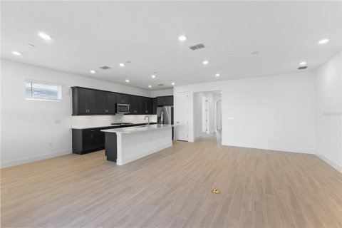 Duplex in OCALA PRESERVE in Ocala, Florida 2 bedrooms, 158.77 sq.m. № 1856049 - photo 6