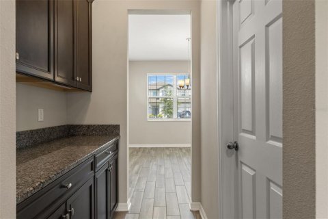 Casa en alquiler en Wesley Chapel, Florida, 5 dormitorios, 349.41 m2 № 2148280 - foto 20