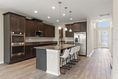 Casa en alquiler en Wesley Chapel, Florida, 5 dormitorios, 349.41 m2 № 2148280 - foto 14