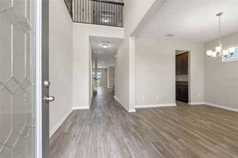 Casa en alquiler en Wesley Chapel, Florida, 5 dormitorios, 349.41 m2 № 2148280 - foto 9