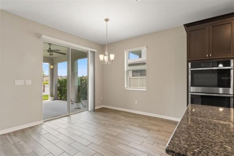 Casa en alquiler en Wesley Chapel, Florida, 5 dormitorios, 349.41 m2 № 2148280 - foto 21