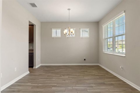 Casa en alquiler en Wesley Chapel, Florida, 5 dormitorios, 349.41 m2 № 2148280 - foto 18