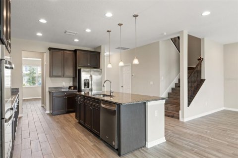Casa en alquiler en Wesley Chapel, Florida, 5 dormitorios, 349.41 m2 № 2148280 - foto 16