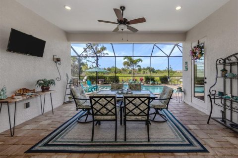House in Englewood, Florida 3 bedrooms, 226.31 sq.m. № 1654385 - photo 25