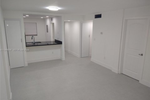 Copropriété à louer à Miami, Floride: 2 chambres № 2056836 - photo 7