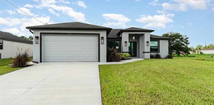House in Lehigh Acres, Florida 3 bedrooms, 186.92 sq.m. № 1917247