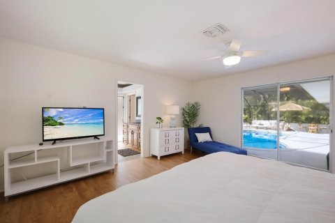 Villa ou maison à louer à Sarasota, Floride: 3 chambres, 224.27 m2 № 1918605 - photo 17