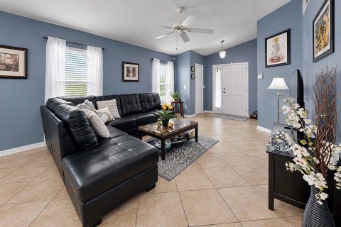 Villa ou maison à vendre à Gibsonton, Floride: 3 chambres, 124.3 m2 № 2410164 - photo 5