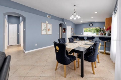 Villa ou maison à vendre à Gibsonton, Floride: 3 chambres, 124.3 m2 № 2410164 - photo 9