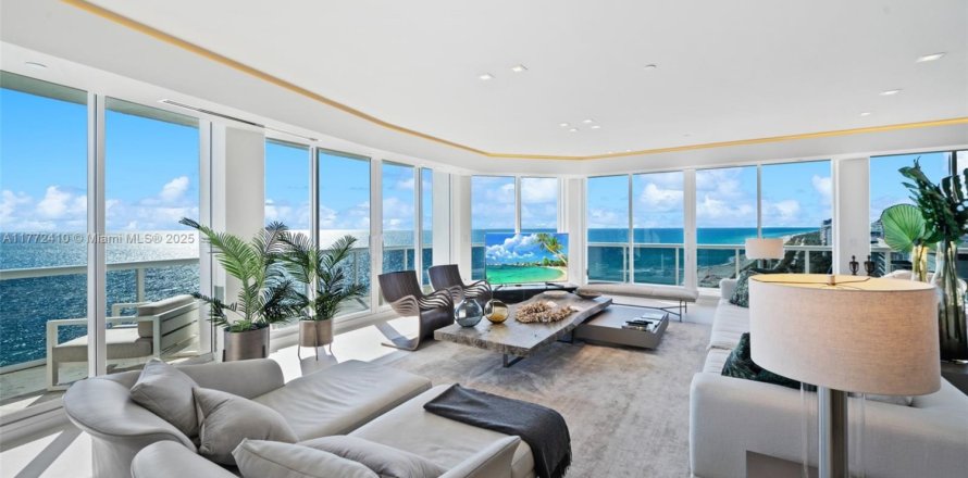 Condo in Bal Harbour, Florida, 3 bedrooms № 1692517