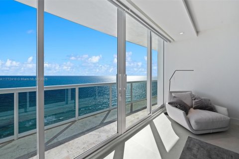 Condo in Bal Harbour, Florida, 3 bedrooms  № 1692517 - photo 23