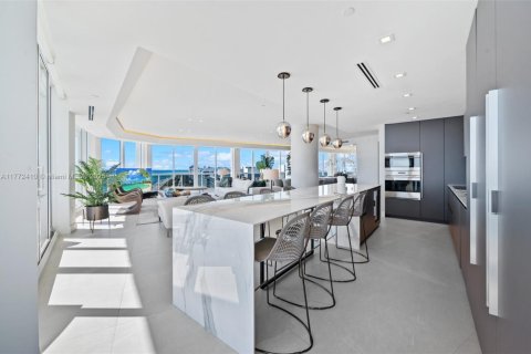 Condo in Bal Harbour, Florida, 3 bedrooms  № 1692517 - photo 4