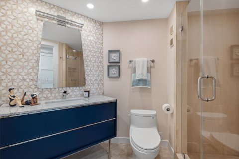Condo in Aventura, Florida, 2 bedrooms  № 1404103 - photo 13