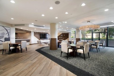 Condo in Aventura, Florida, 2 bedrooms  № 1404103 - photo 18