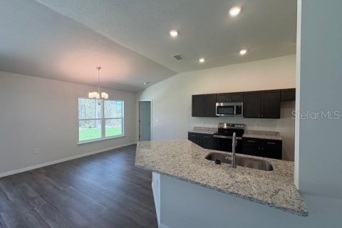House in Ocala, Florida 3 bedrooms, 157 sq.m. № 2226665 - photo 9