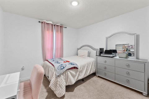 Casa en venta en Port St. Lucie, Florida, 4 dormitorios, 166.85 m2 № 2309105 - foto 17