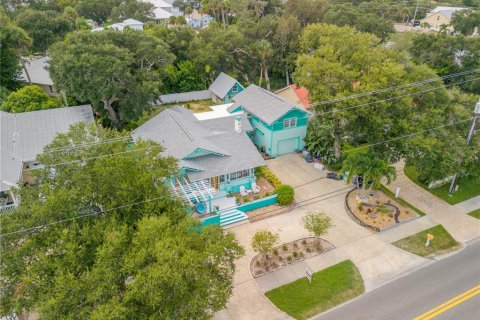 House in New Smyrna Beach, Florida 3 bedrooms, 195.09 sq.m. № 1342426 - photo 16