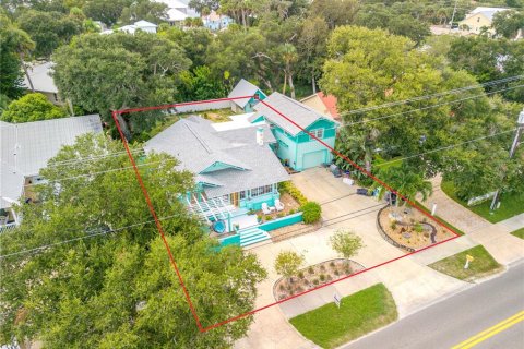 House in New Smyrna Beach, Florida 3 bedrooms, 195.09 sq.m. № 1342426 - photo 2