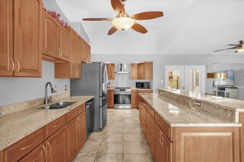 Casa en venta en Orlando, Florida, 3 dormitorios, 154.5 m2 № 1911997 - foto 8