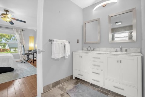 Casa en venta en Orlando, Florida, 3 dormitorios, 154.5 m2 № 1911997 - foto 20