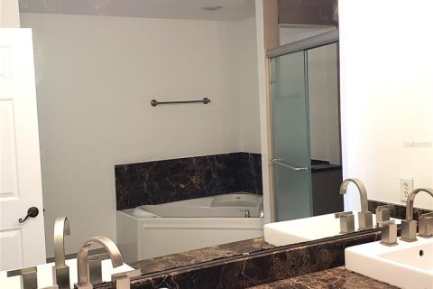Copropriété à vendre à Orlando, Floride: 3 chambres, 164.9 m2 № 1885189 - photo 17