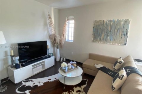 Copropriété à vendre à Miami Beach, Floride: 1 chambre, 55.37 m2 № 2033887 - photo 3