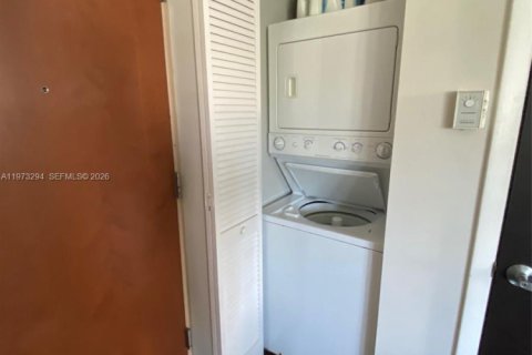 Copropriété à vendre à Miami Beach, Floride: 1 chambre, 55.37 m2 № 2033887 - photo 9