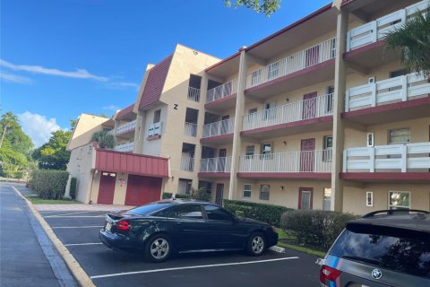 Studio in the Condo in Margate, Florida  № 2154700 - photo 30