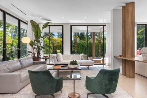 Casa en venta en Miami Beach, Florida, 4 dormitorios, 336.58 m2 № 2058585 - foto 12