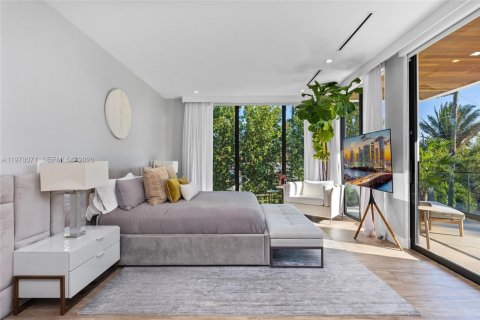 Casa en venta en Miami Beach, Florida, 4 dormitorios, 336.58 m2 № 2058585 - foto 28