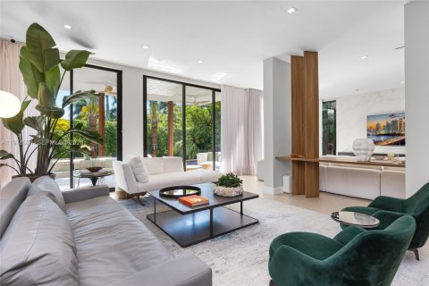 Casa en venta en Miami Beach, Florida, 4 dormitorios, 336.58 m2 № 2058585 - foto 13
