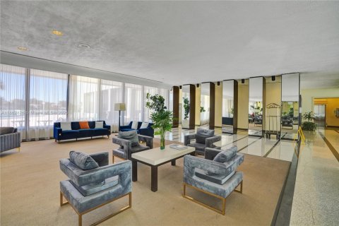Condo in Miami Beach, Florida, 1 bedroom  № 1891595 - photo 3