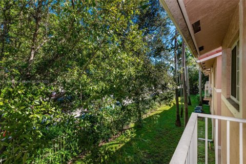 Condo in Davie, Florida, 2 bedrooms  № 1951219 - photo 28