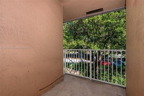 Condo in Davie, Florida, 2 bedrooms  № 1951219 - photo 26