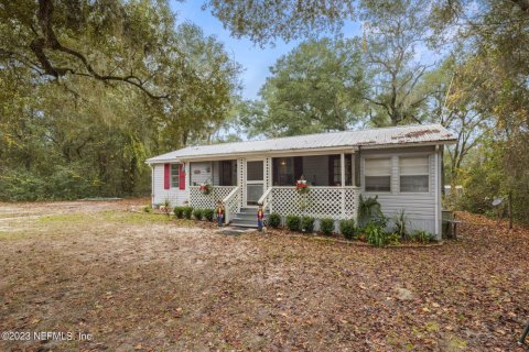 Villa ou maison à vendre à Interlachen, Floride: 2 chambres, 117.43 m2 № 889577 - photo 1