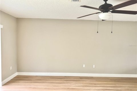Condo in Orlando, Florida, 2 bedrooms  № 1820611 - photo 8