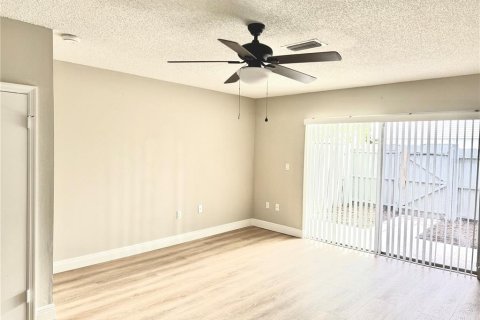 Condo in Orlando, Florida, 2 bedrooms  № 1820611 - photo 5