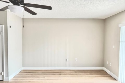 Condo in Orlando, Florida, 2 bedrooms  № 1820611 - photo 6