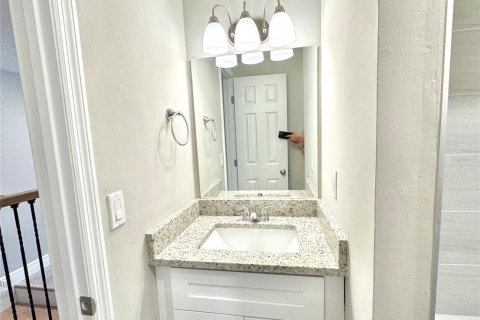 Condo in Orlando, Florida, 2 bedrooms  № 1820611 - photo 25