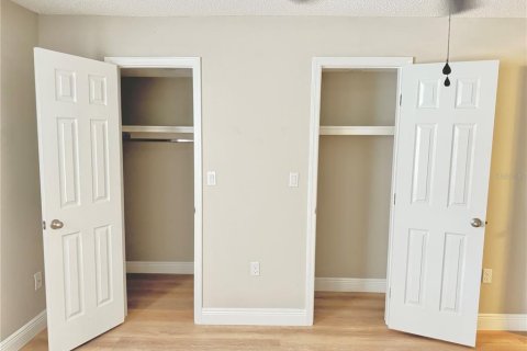 Condo in Orlando, Florida, 2 bedrooms  № 1820611 - photo 27