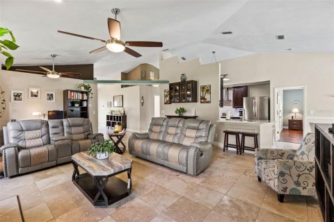 Villa ou maison à vendre à Port Orange, Floride: 3 chambres, 196.21 m2 № 1847583 - photo 10