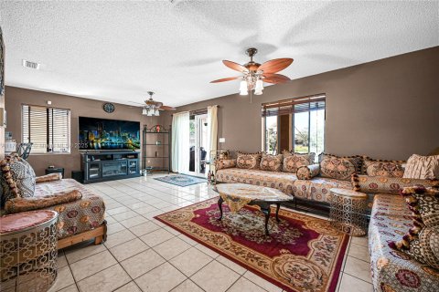 Casa en venta en Pembroke Pines, Florida, 4 dormitorios, 257.9 m2 № 1582932 - foto 15